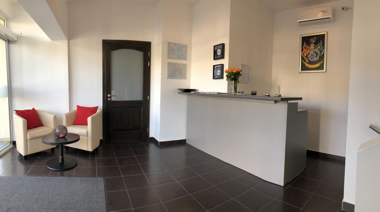 Viktoria Lodge Bed And Breakfast Vodice Exterior photo